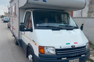 Ci turistico su Ford 2,5