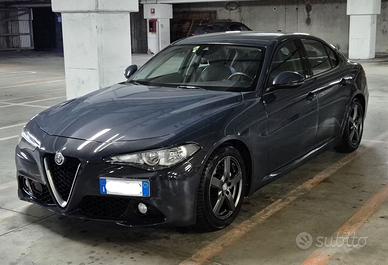 Alfa Romeo Giulia 2.2 S