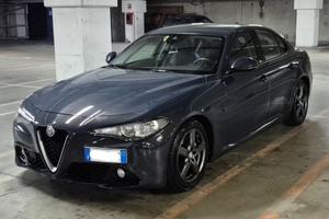 Alfa Romeo Giulia 2.2 S