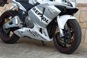 Honda CBR 600 RR 2004  pochi kilometri 