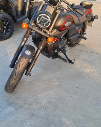 Um Renegade Vegas 125