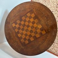 Tavolino vintage intarsiato con scacchiera