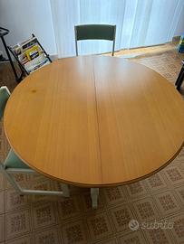 Tavolo allungabile con 4 sedie