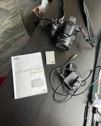 Nikon Coolpix P520