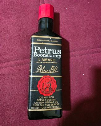Bottiglia vintage petrus boonekamp