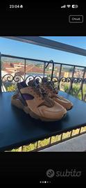 Nike air huarache limited edition