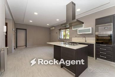 Appartamento di 138 m² con 5 locali e box auto a C