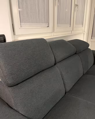 Divano DONDI + POUF (opzionale)