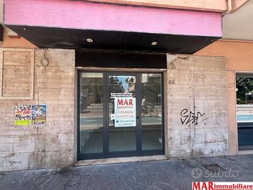 Locale commerciale fronte strada