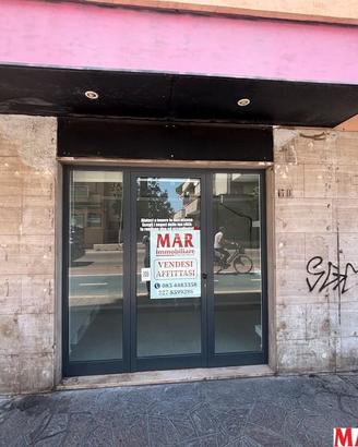 Locale commerciale fronte strada