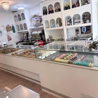 arredamento completo per Bar-Pasticceria