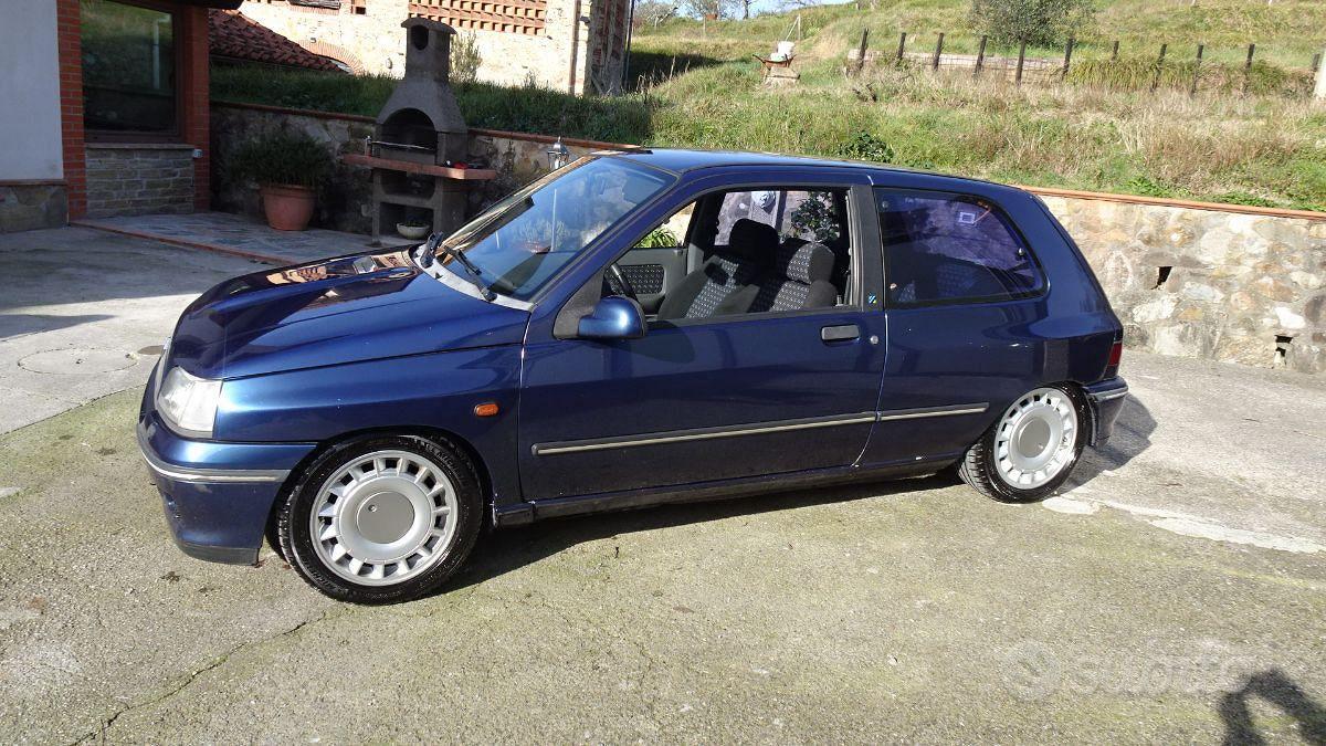 Renault Clio 1991 photo 3