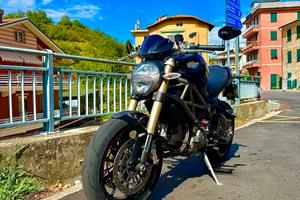 Ducati monster 1100 evo