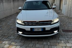 Volkswagen Tiguan R-Line 2.0 tdi 150cv - Bianco
