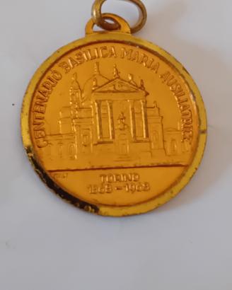 medaglia a ciondolo smaria ausiliatrice torino 