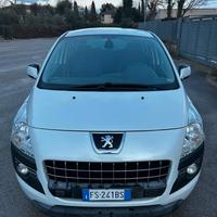 Pegeut 3008 1.6 HDi 112CV Active
