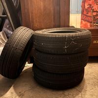 Gomme Aplus 175 60 R15 estive