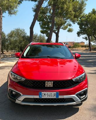 FiatTipo Cross 1.5 Hybrid 130 CV DCT 24.000km 2023