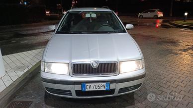 Auto a metano Skoda 