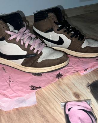 Jordan 1 High x Travis Scott