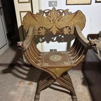 Sedia Savonarola Intarsiata a Mano - Motivo Pavoni