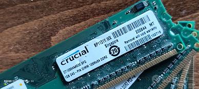 RAM crucial DIMM 4 pezzi da 1 gb per pc FISSO