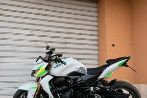 Kawasaki z750 a2