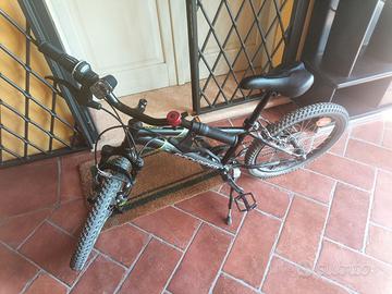 BICICLETTA ROCKRIDER PER BAMBINI