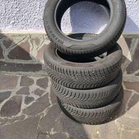 Set di 4 gomme invernali 195/60R16