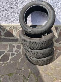 Set di 4 gomme invernali 195/60R16