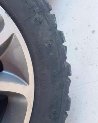 4 gomme tassellate 175 65 r15 con cerchi