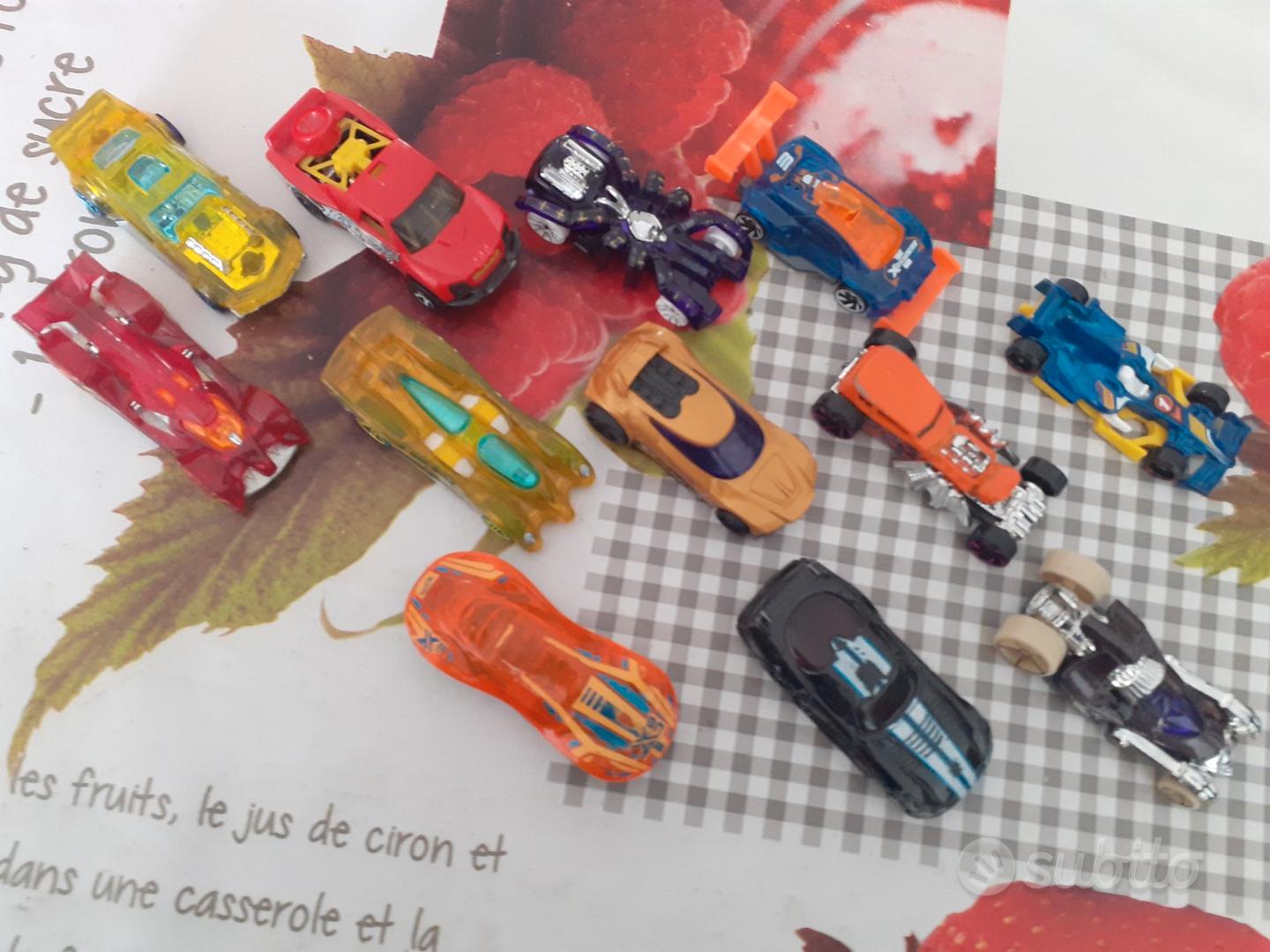 12 macchinine Hot wheels - Tutto per i bambini In vendita a Monza e della  Brianza