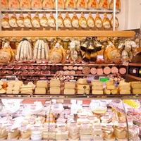 Adetta al banco salumeria