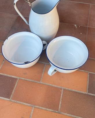 Set da toilette vintage in smaltato