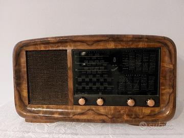 Radio d&#x27;epoca Magnadyme 