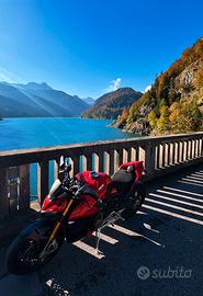 Ducati Streetfighter V4S