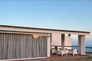 Chia Eden Rock, bivano panoramico