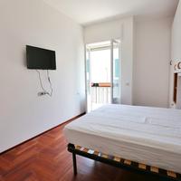 Stanza matrimoniale USO SINGOLA con balcone