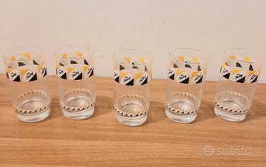 5 bicchieri Kinley