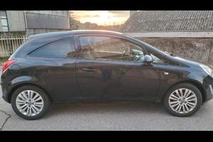 Opel corsa 1.3 cdti