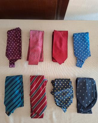 Cravatte vari motivi e colori 