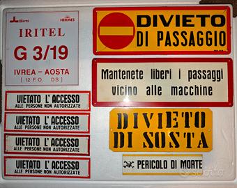 Insegna metallica