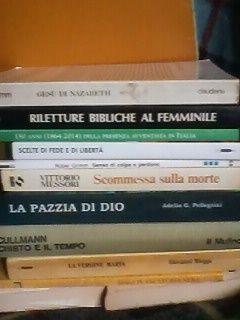 Libri (18) più riviste di argomento religioso
