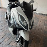 Kymco xciting 400i