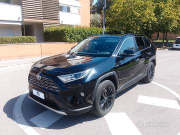 Toyota RAV4 TRI-FUEL 2.5 vvt-ie h Lounge 2wd 218cv