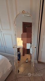 specchio stile shabby