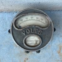 Voltmetro magnetoelettrico