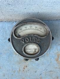 Voltmetro magnetoelettrico