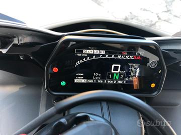 Yamaha R1 2022 60 anniversario