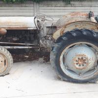 Ferguson TEF 20, anno 1957, con targa e documenti